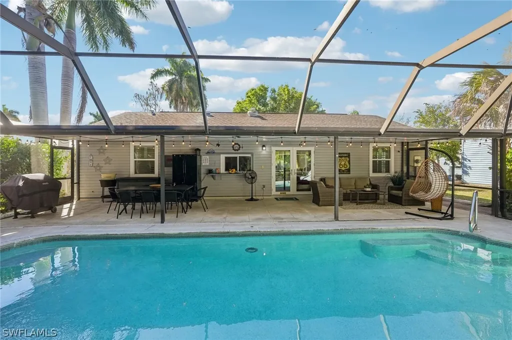 4439 Rosea Court Naples FL 34104