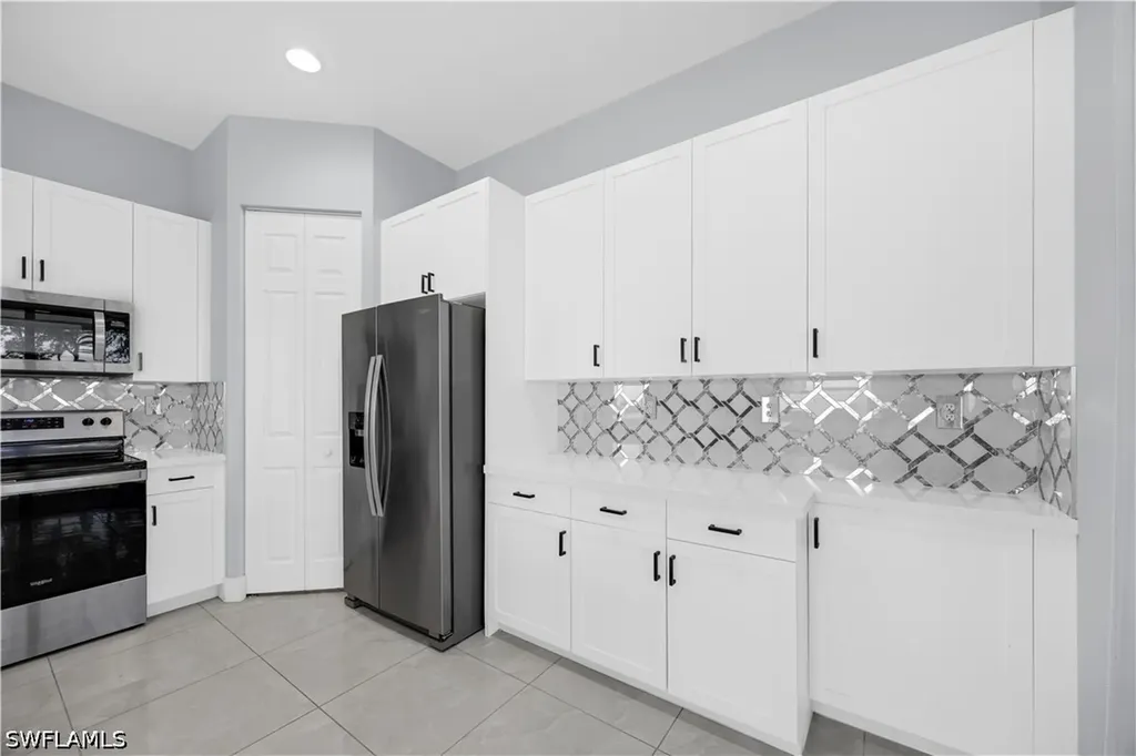 9045 Madrid Circle Naples FL 34104