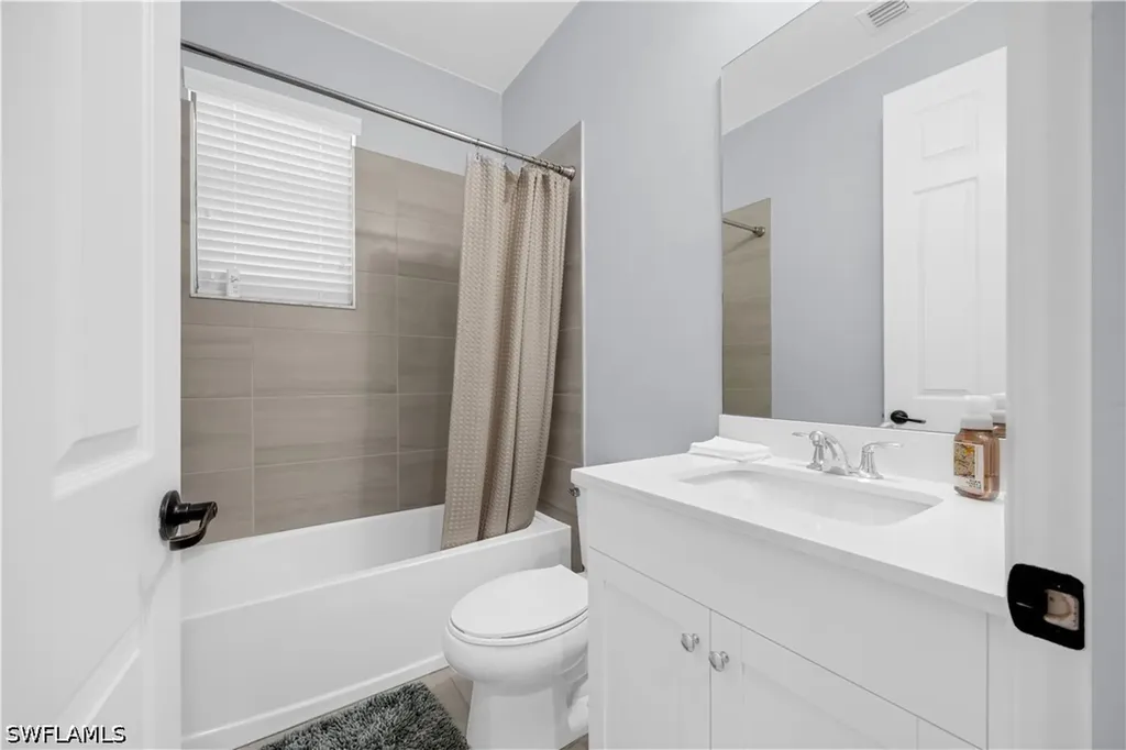 9045 Madrid Circle Naples FL 34104