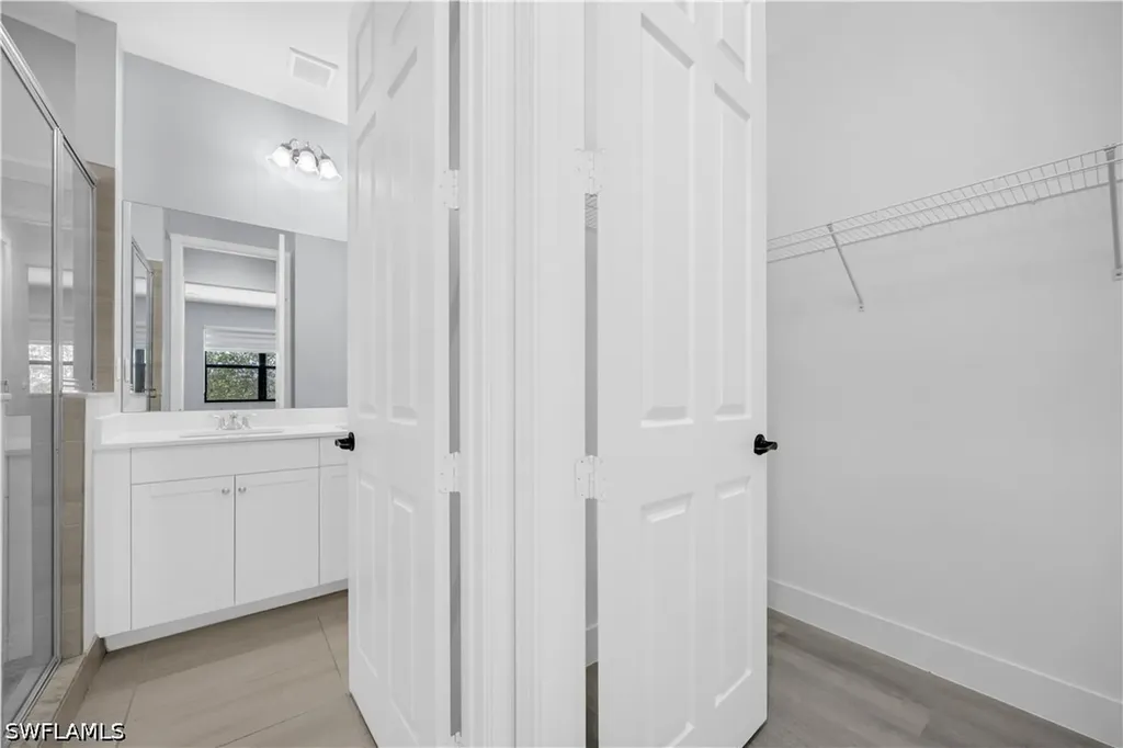 9045 Madrid Circle Naples FL 34104