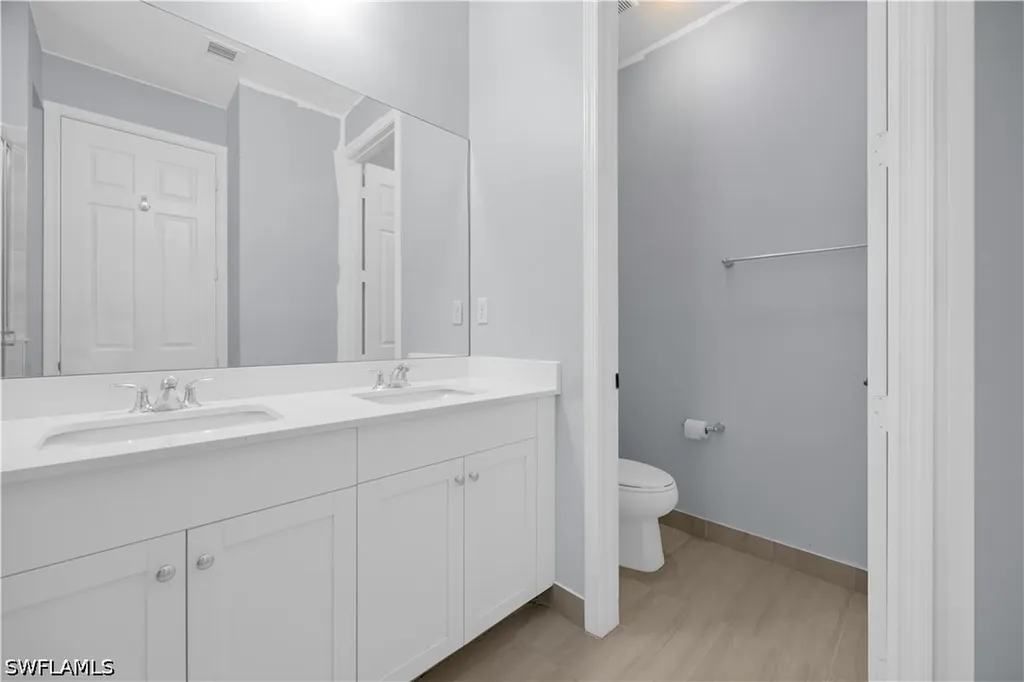 9045 Madrid Circle Naples FL 34104