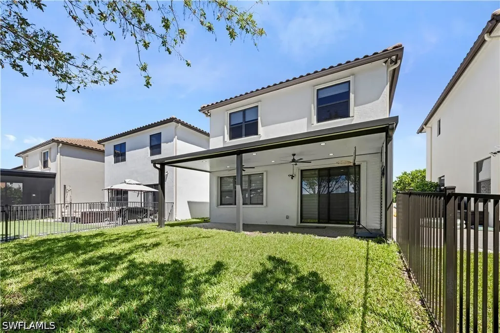 9045 Madrid Circle Naples FL 34104