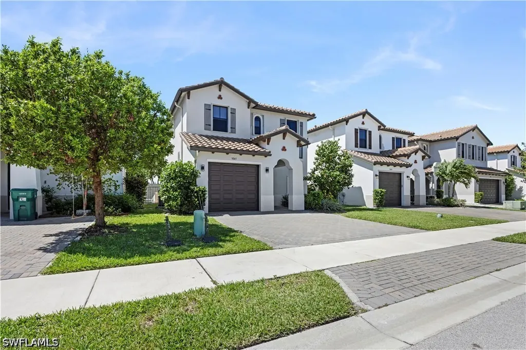 9045 Madrid Circle Naples FL 34104