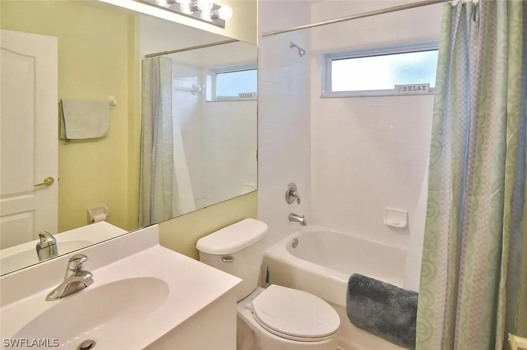3870 Sawgrass Way Naples FL 34112