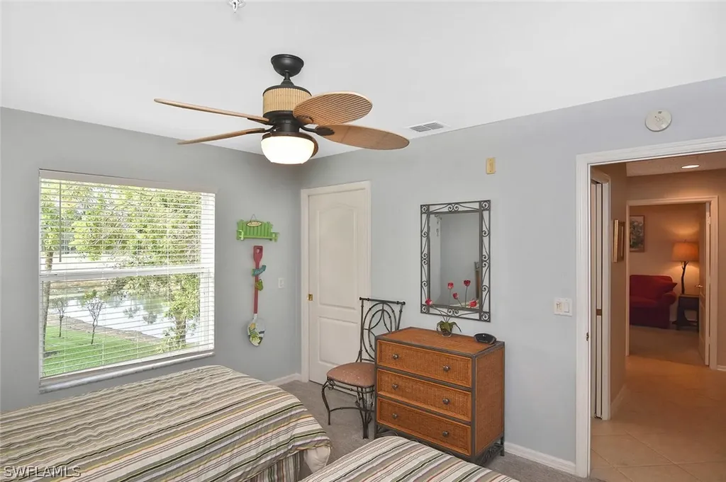 3870 Sawgrass Way Naples FL 34112