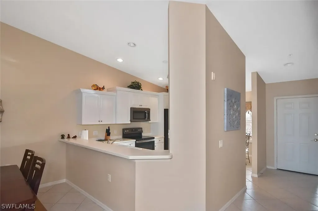 3870 Sawgrass Way Naples FL 34112