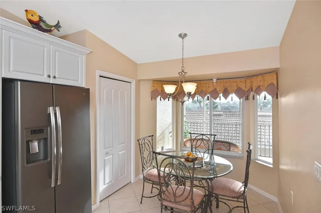 3870 Sawgrass Way Naples FL 34112