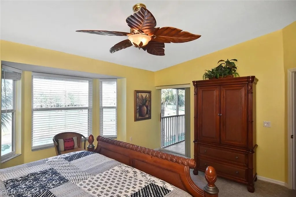 3870 Sawgrass Way Naples FL 34112