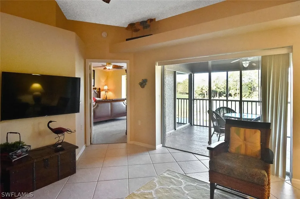 3870 Sawgrass Way Naples FL 34112