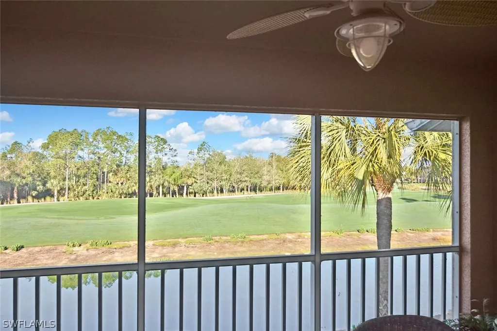 3870 Sawgrass Way Naples FL 34112