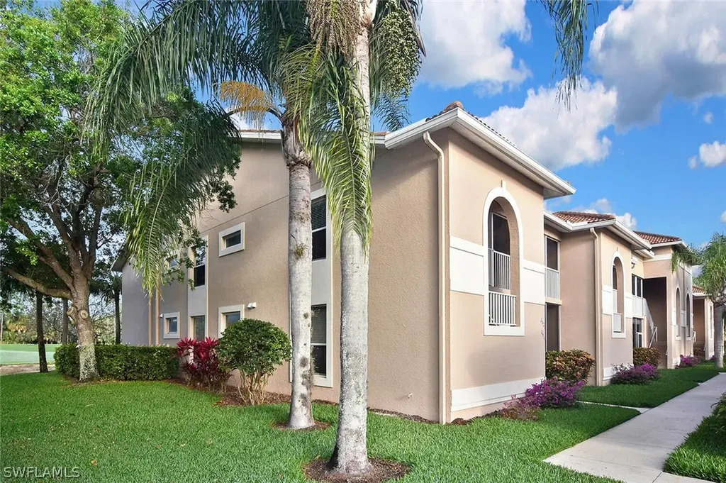 3870 Sawgrass Way Naples FL 34112