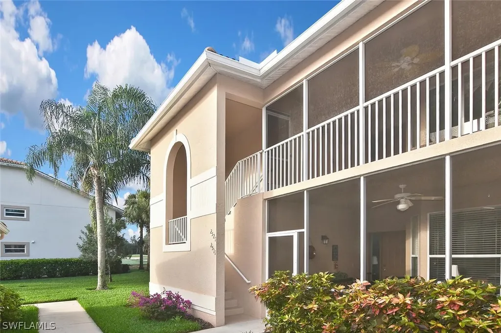 3870 Sawgrass Way Naples FL 34112