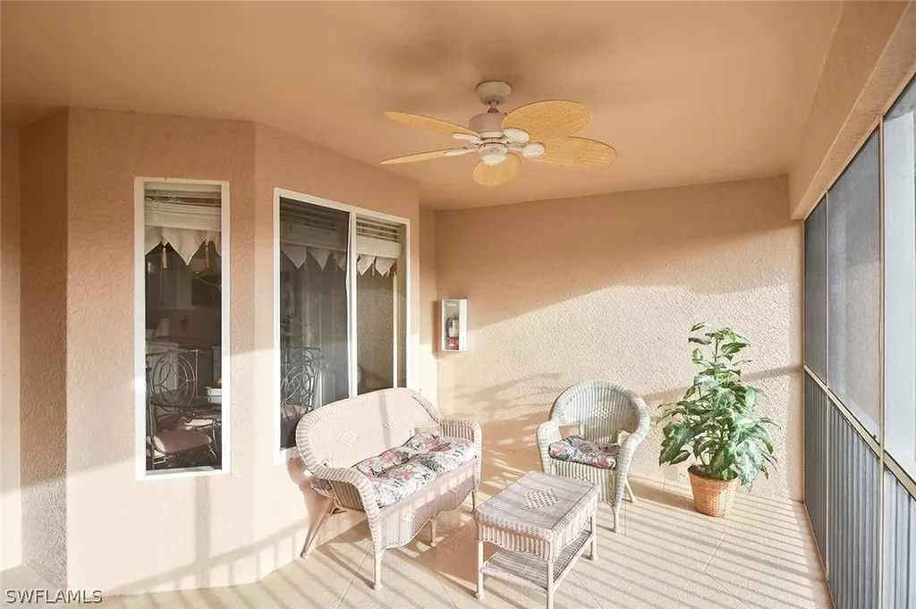 3870 Sawgrass Way Naples FL 34112