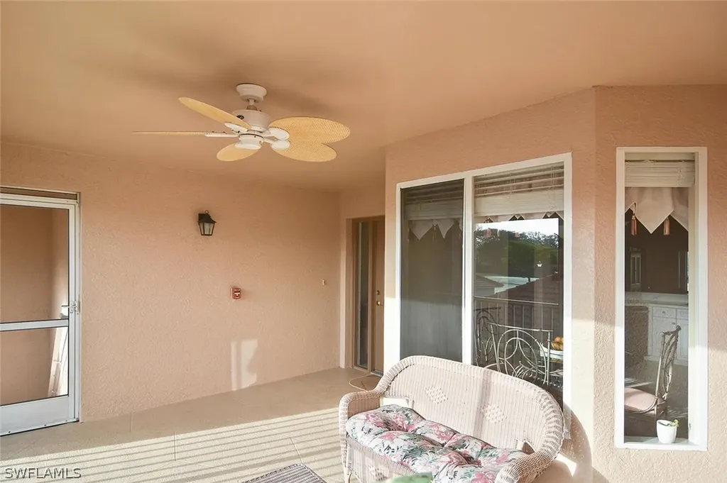 3870 Sawgrass Way Naples FL 34112