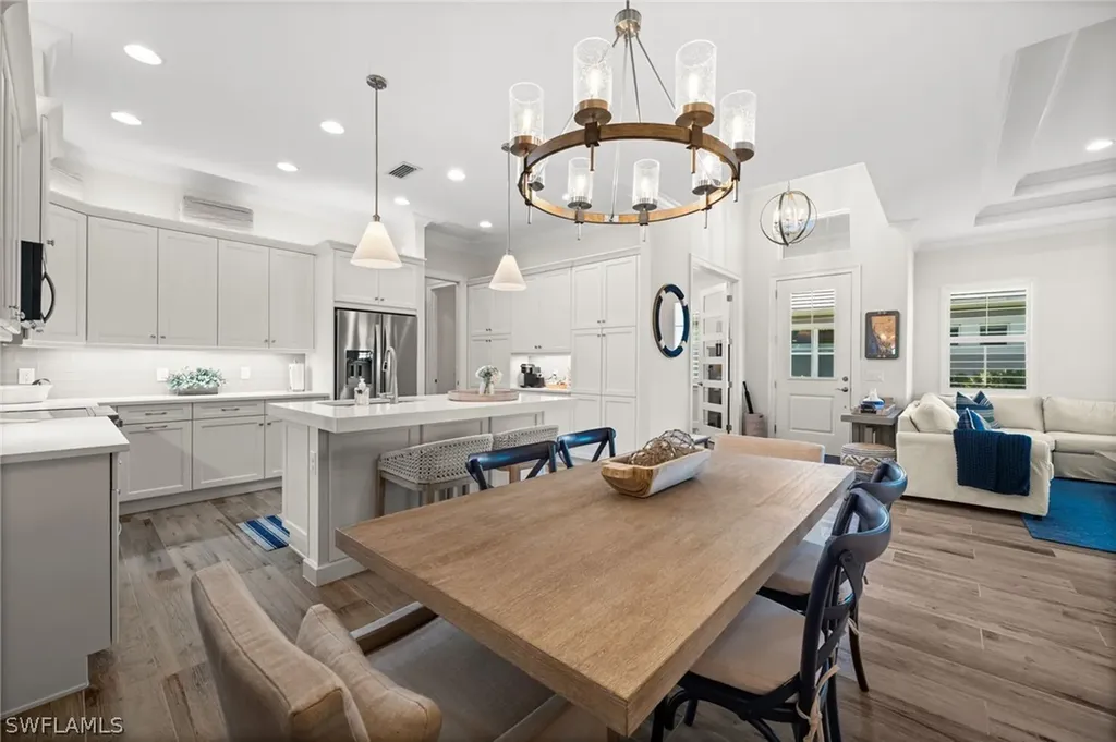 8821 Yucatan Court Naples FL 34112
