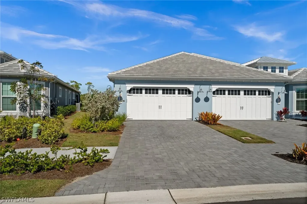 8821 Yucatan Court Naples FL 34112