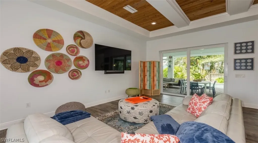 118 Bermuda Road N Marco Island FL 34145