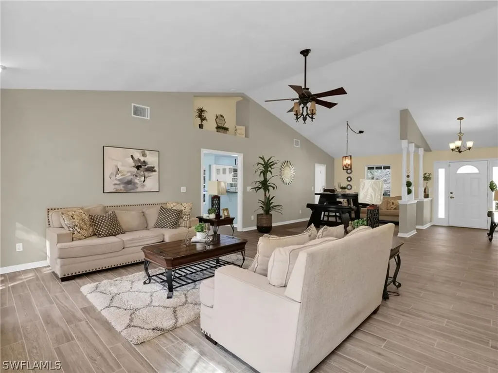1712 Frontier Circle Labelle FL 33935