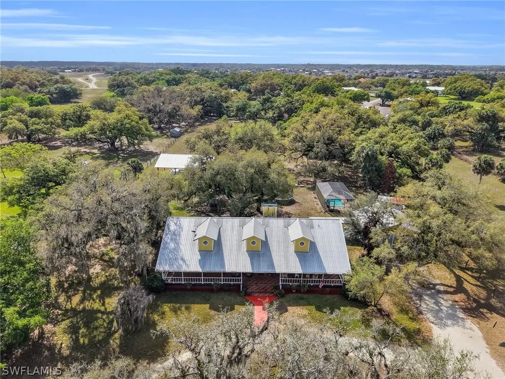 1712 Frontier Circle Labelle FL 33935