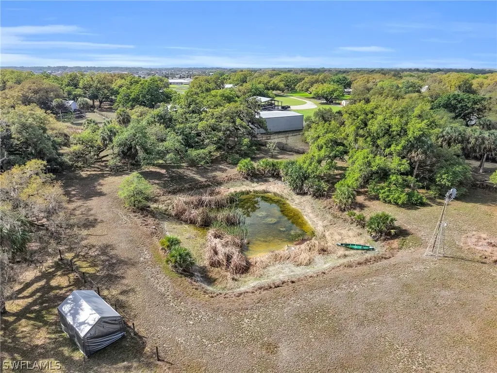 1712 Frontier Circle Labelle FL 33935
