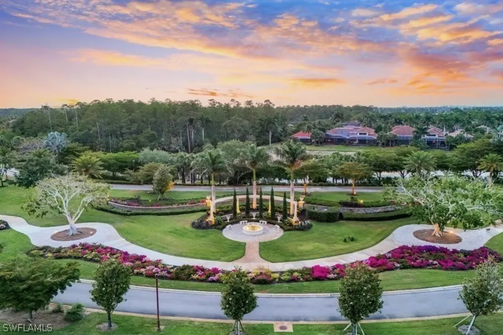 9590 Trevi Court Naples FL 34113