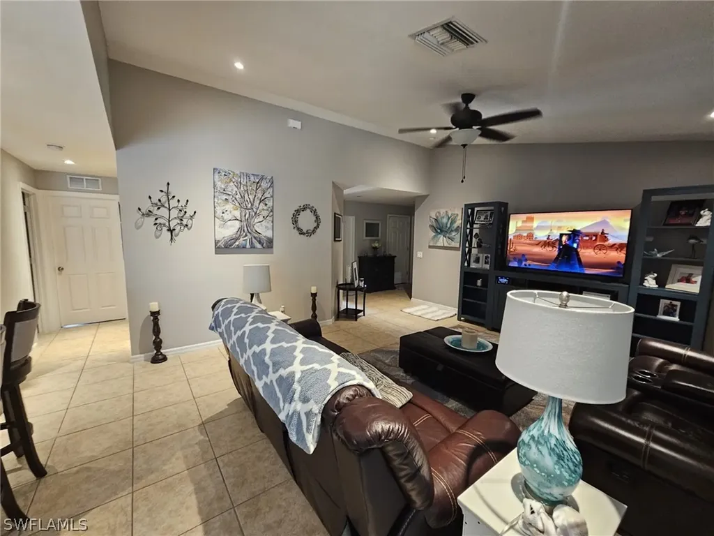 1206 SW Trafalgar Parkway Cape Coral FL 33991