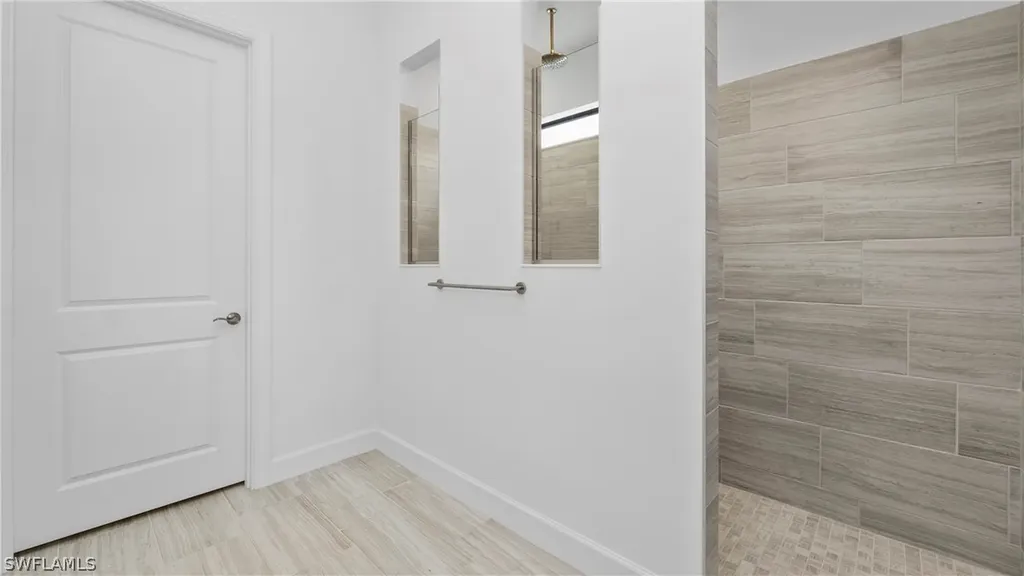 1905 Fresno Avenue Naples FL 34120