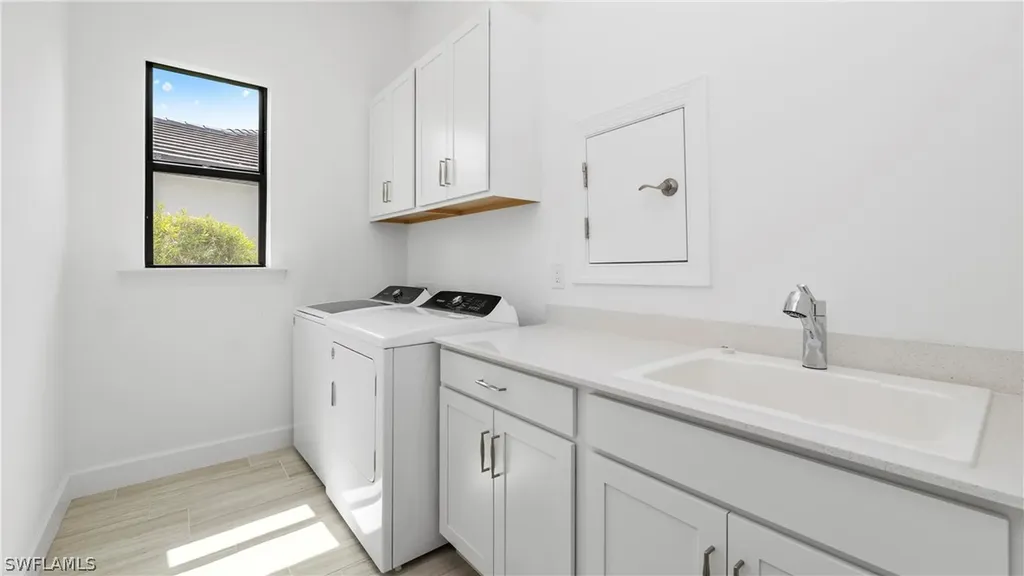 1905 Fresno Avenue Naples FL 34120