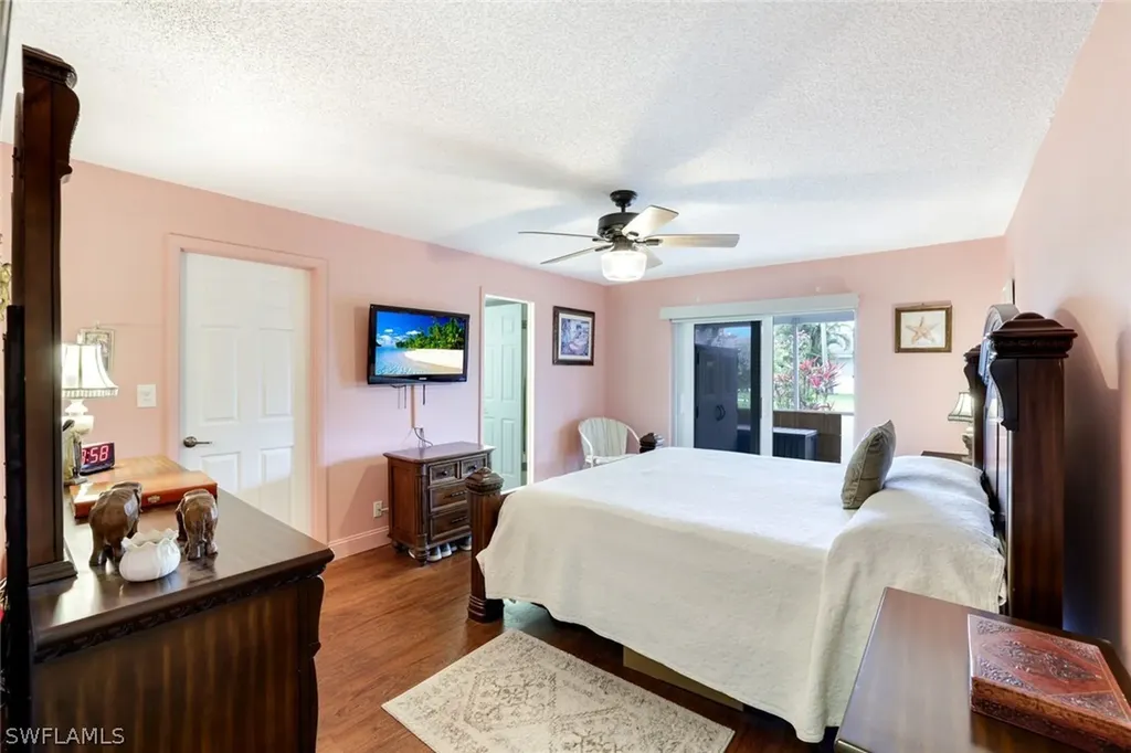 91 Glades Boulevard Naples FL 34112