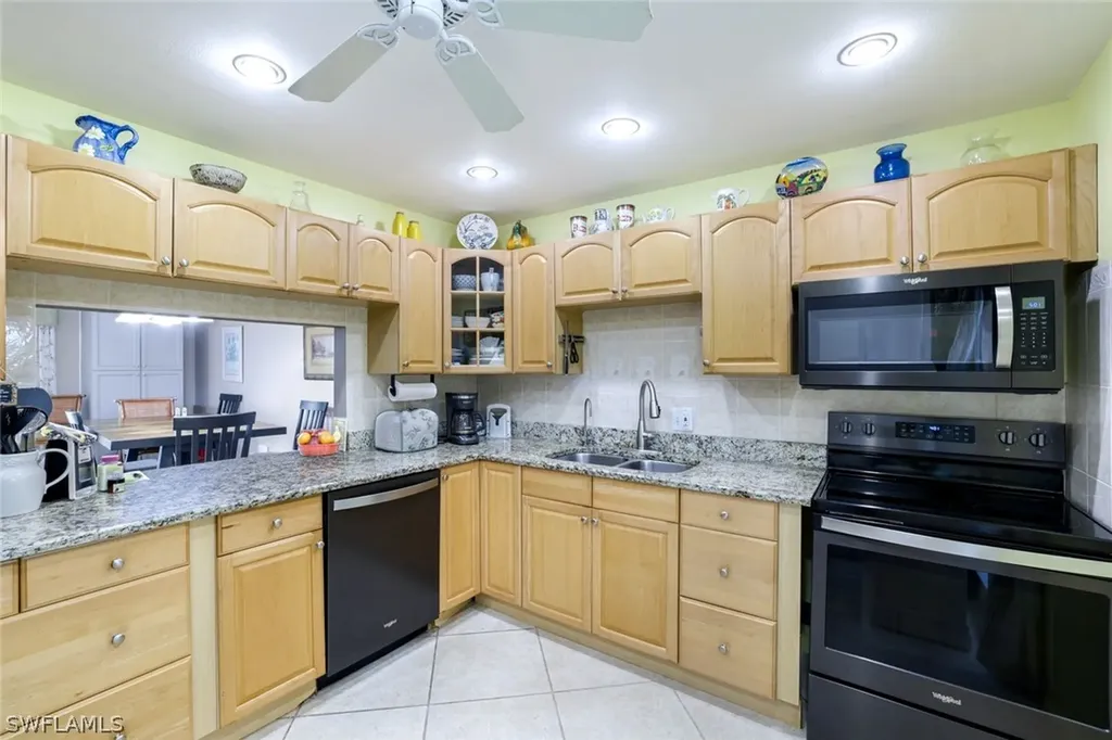 91 Glades Boulevard Naples FL 34112