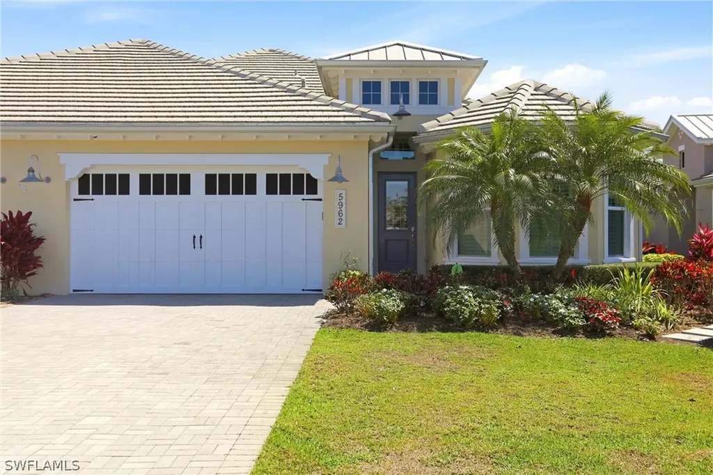 5962 Haiti Drive Naples FL 34113