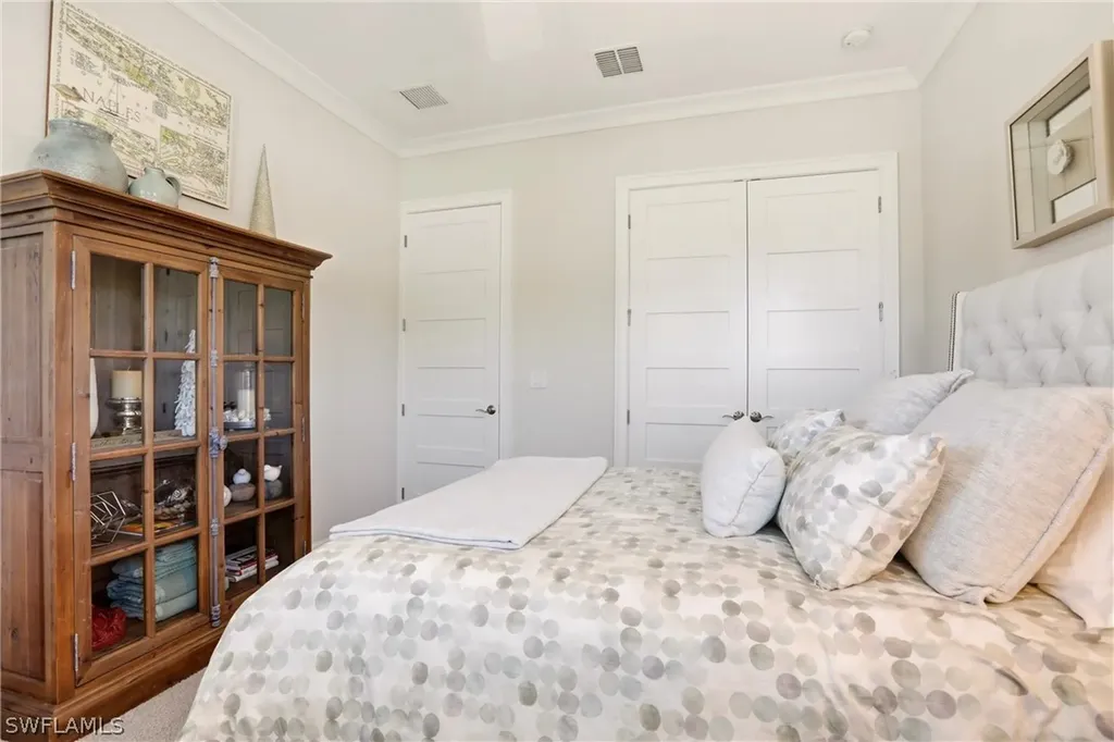 5962 Haiti Drive Naples FL 34113
