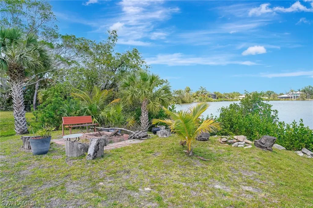 7235 Lake Drive Fort Myers FL 33908