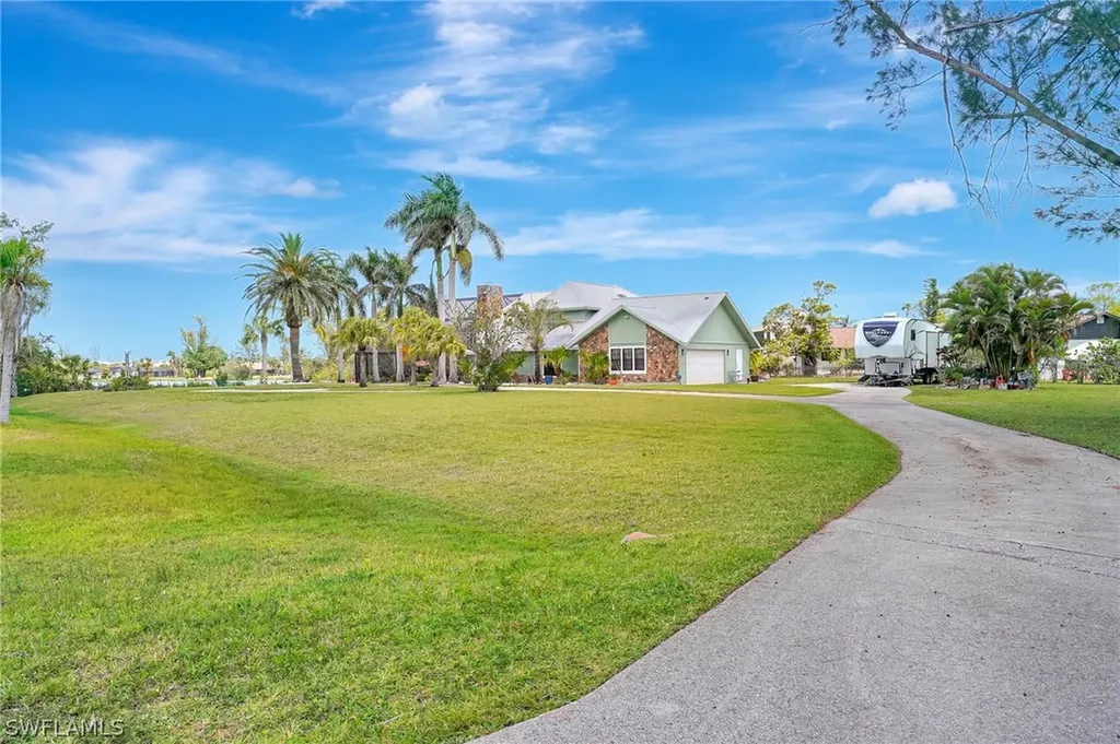 7235 Lake Drive Fort Myers FL 33908