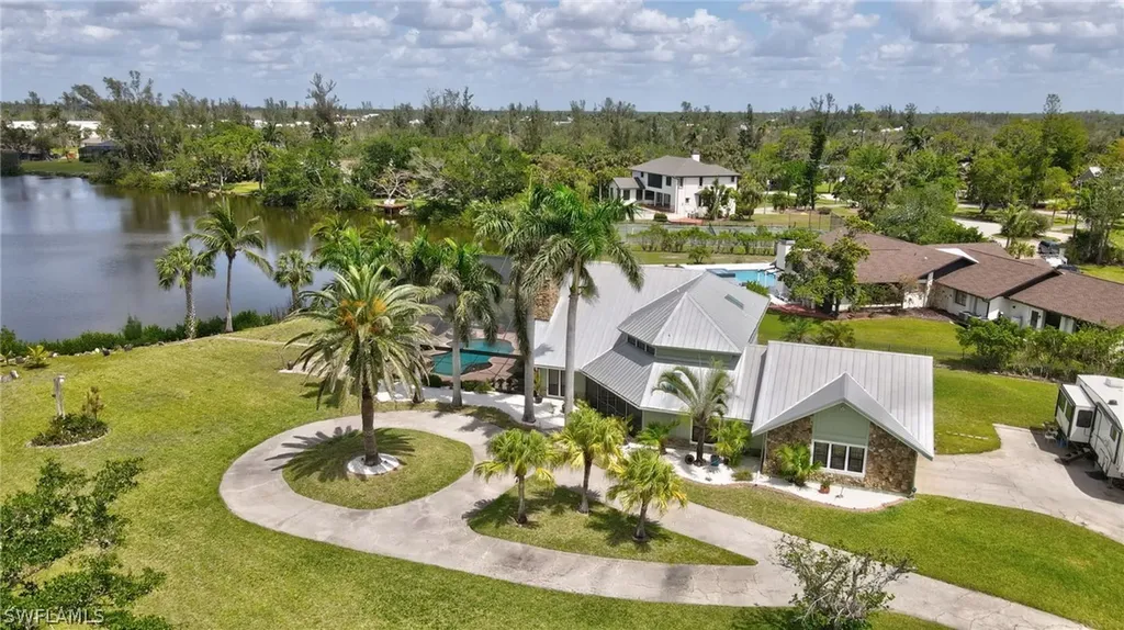 7235 Lake Drive Fort Myers FL 33908