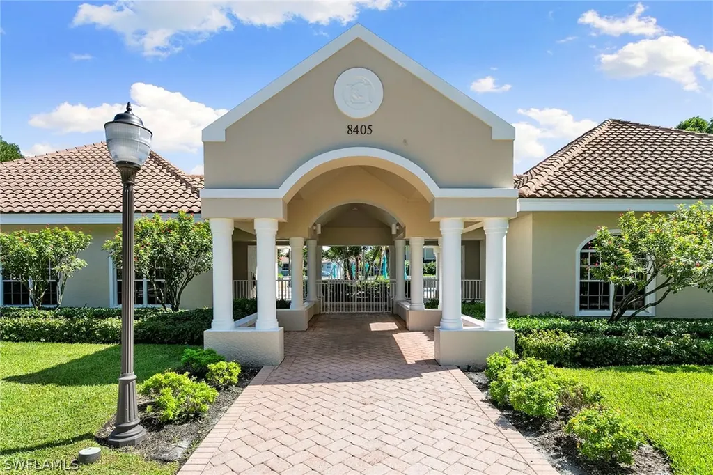 8448 Abbington Circle Naples FL 34108