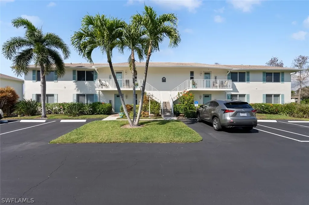 159 E Quails Nest Road Naples FL 34112