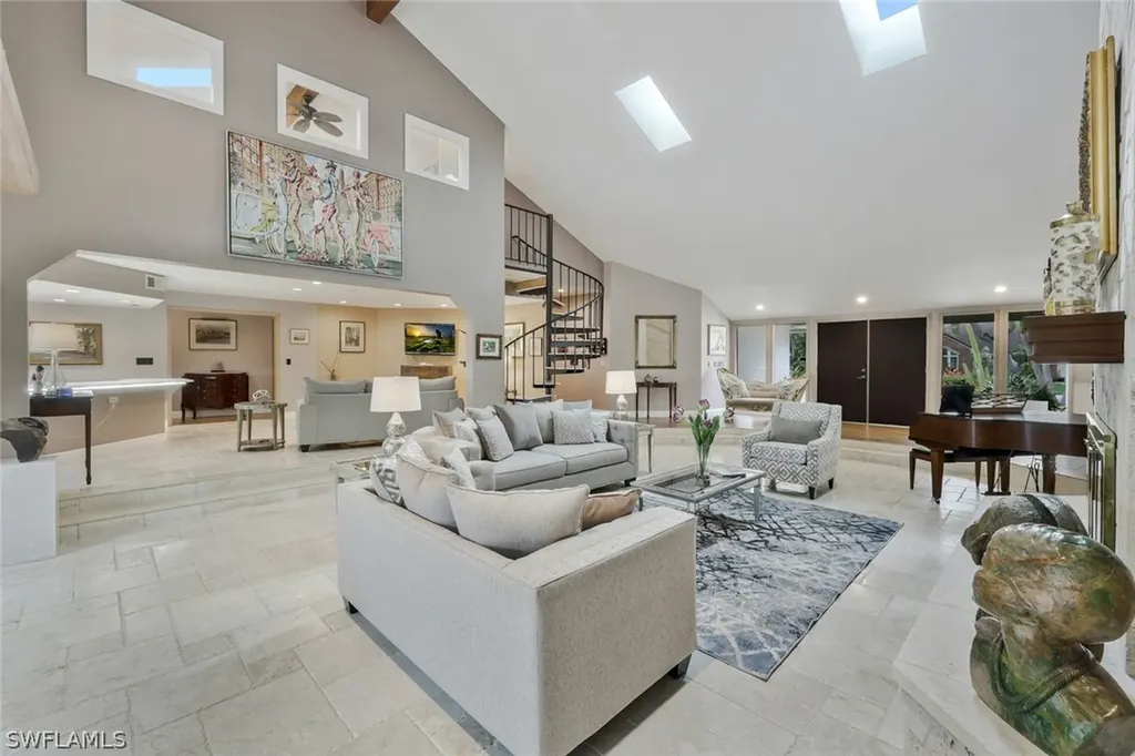 730 Bay Tree Court Naples FL 34108