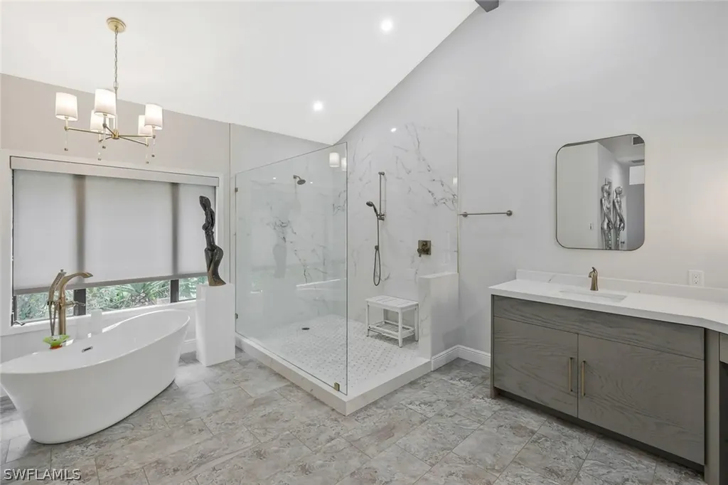 730 Bay Tree Court Naples FL 34108