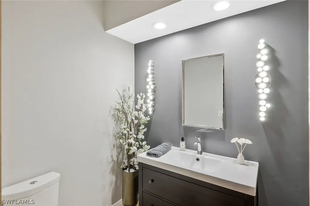 730 Bay Tree Court Naples FL 34108
