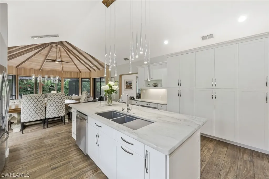 730 Bay Tree Court Naples FL 34108