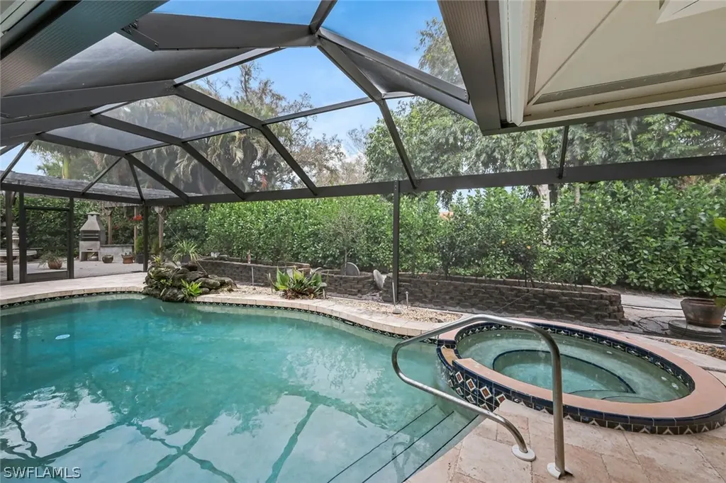730 Bay Tree Court Naples FL 34108