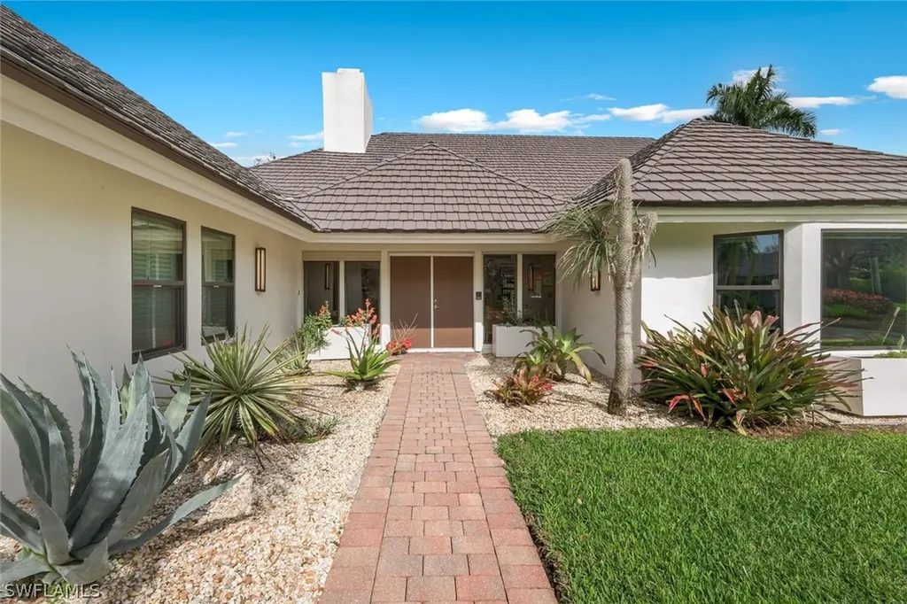730 Bay Tree Court Naples FL 34108
