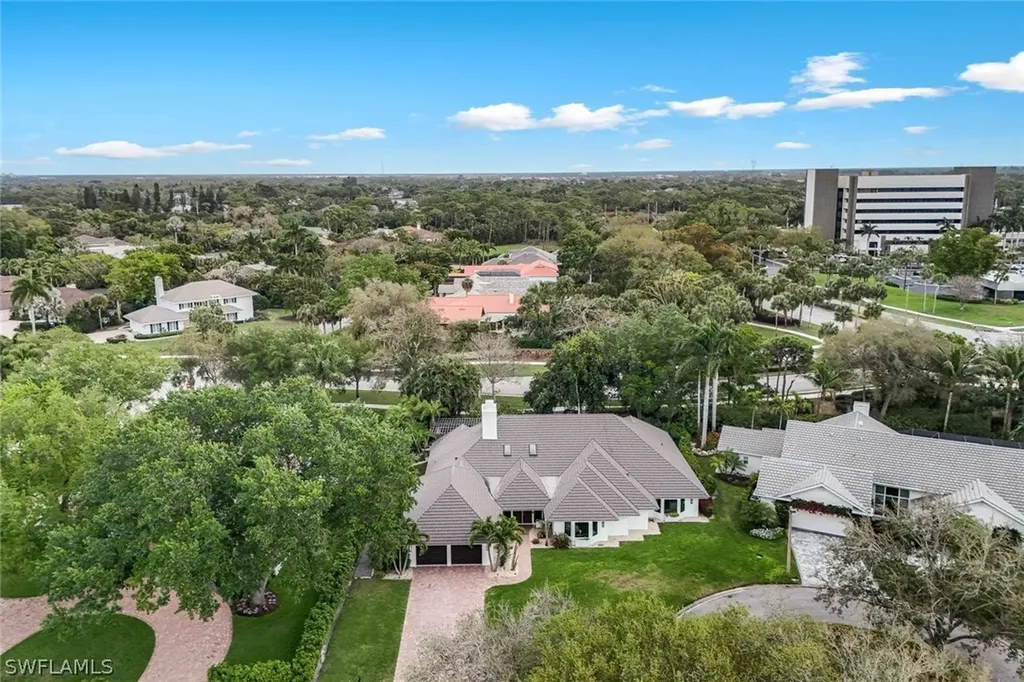 730 Bay Tree Court Naples FL 34108