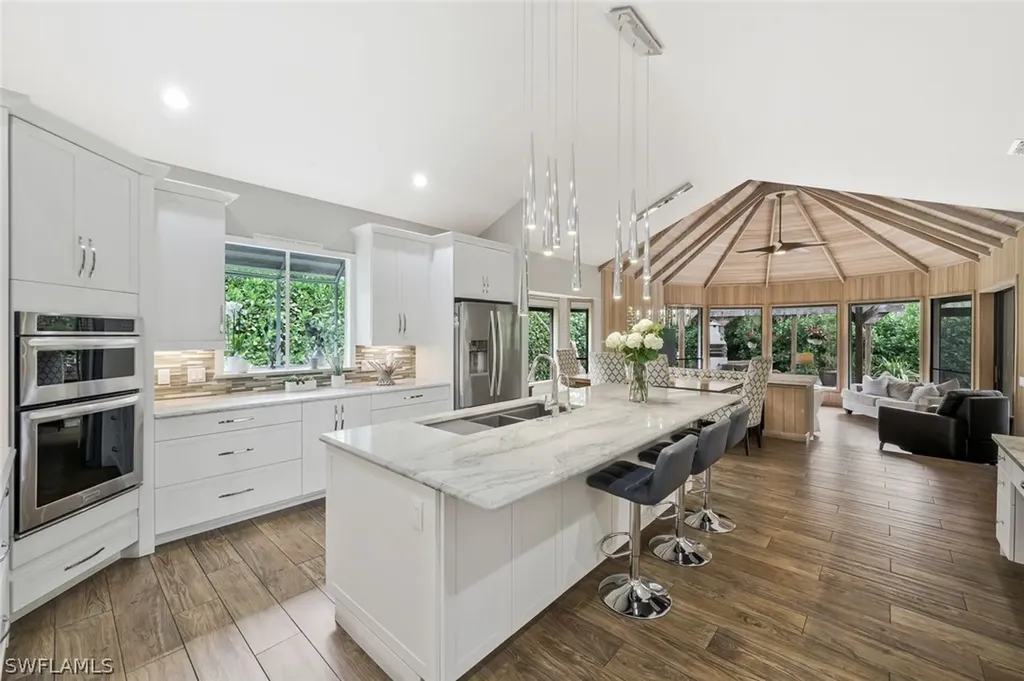 730 Bay Tree Court Naples FL 34108
