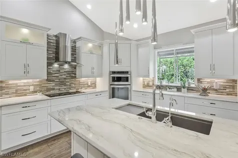 730 Bay Tree Court Naples FL 34108