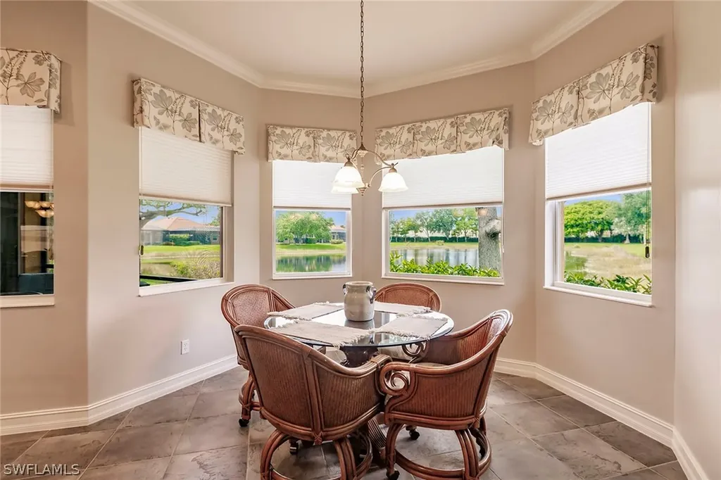 6105 Dogleg Drive Naples FL 34113