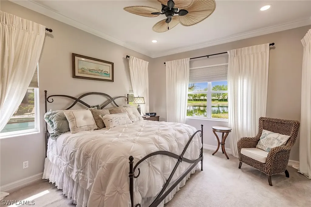 6105 Dogleg Drive Naples FL 34113