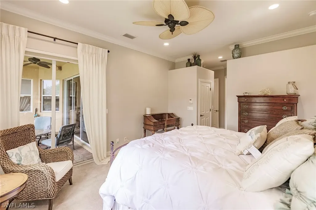6105 Dogleg Drive Naples FL 34113