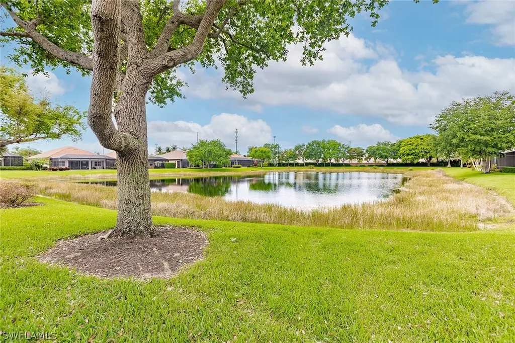 6105 Dogleg Drive Naples FL 34113